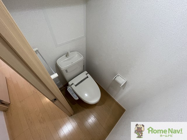 トイレ　ウォシュレット付き