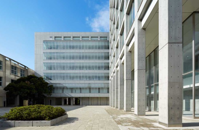 大学・短大　私立早稲田大学戸山キャンパス（大学・短大）まで738m