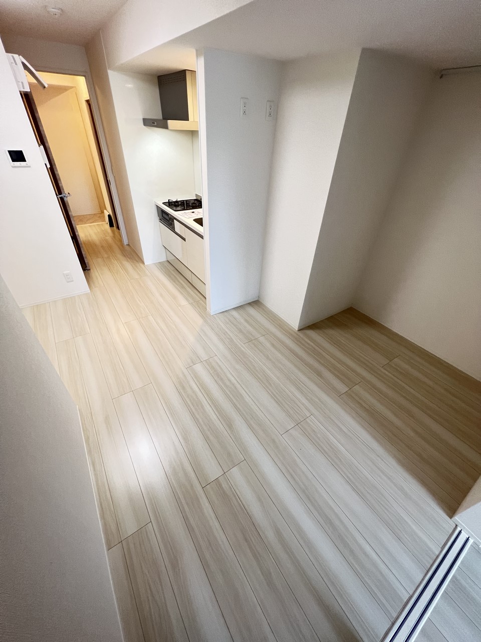 居室・リビング　※同物件、別部屋の写真です。