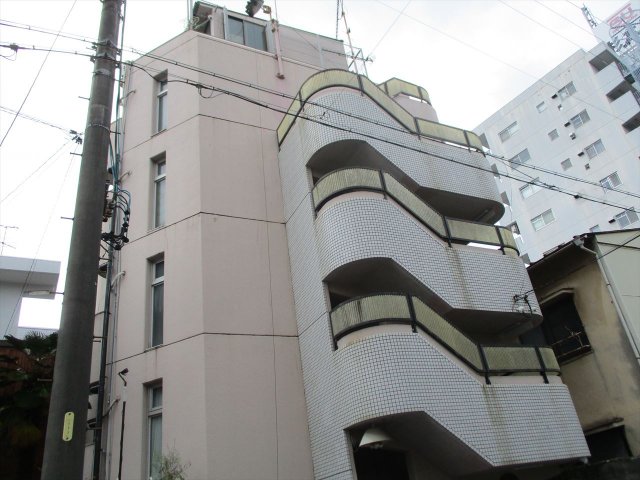 建物外観　プレスイン金山