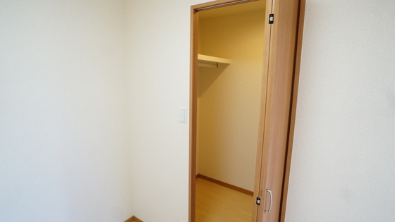 収納　ウォークインクローゼット