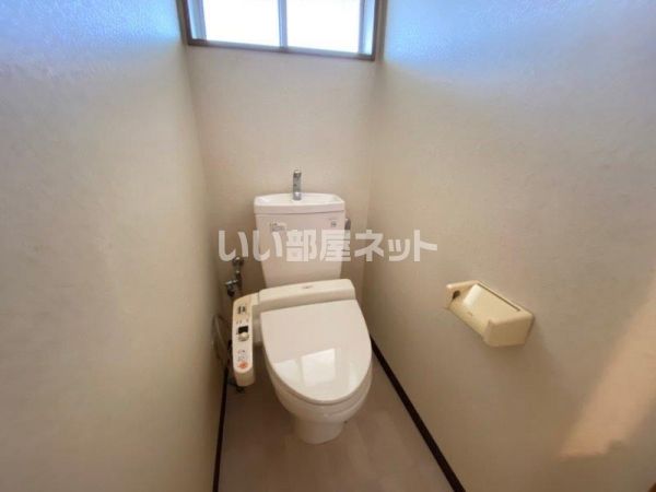 【長岡市中興野のアパートのトイレ】
