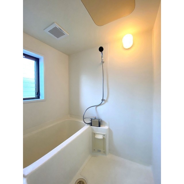 バス・シャワールーム　サーモスタット水栓で湯温自動調整