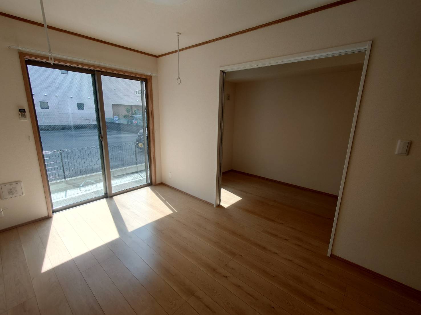 居室・リビング　南向きに2部屋