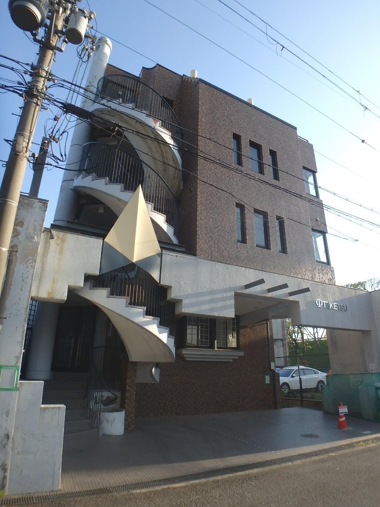尼崎市武庫町のマンションの建物外観