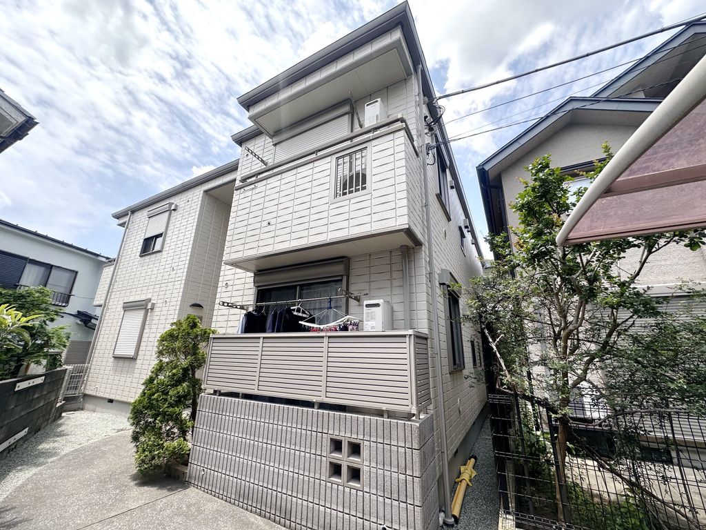 神奈川県逗子市逗子５（アパート）の賃貸物件の外観