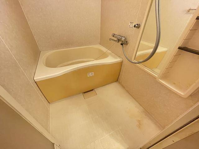 バス・シャワールーム　バスルーム