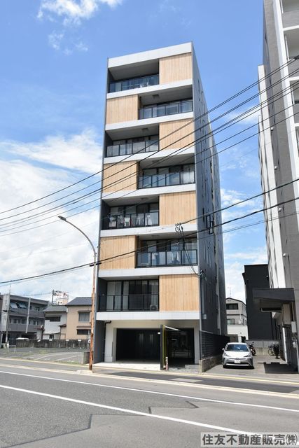 ８７ｇＹＯＳＨＩＪＩＭＡ　ａｖｅ．の建物外観