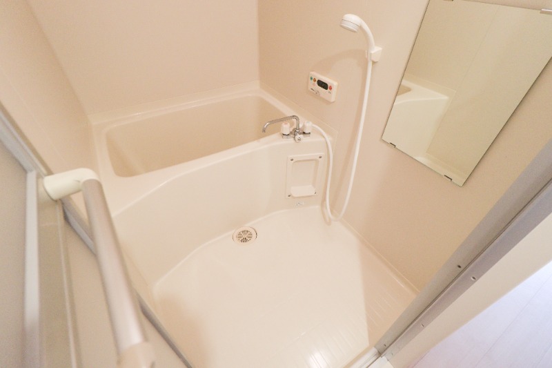 バス・シャワールーム　図面と現状に相違がある場合には現状を優先