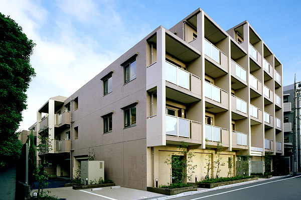 【レジディア千鳥町の建物外観】