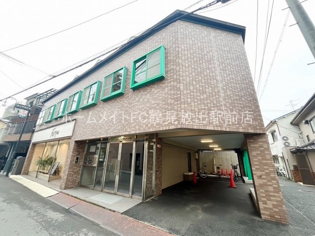 【東大阪市森河内西のマンションの建物外観】