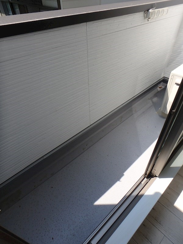 バルコニー　写真は同型タイプ