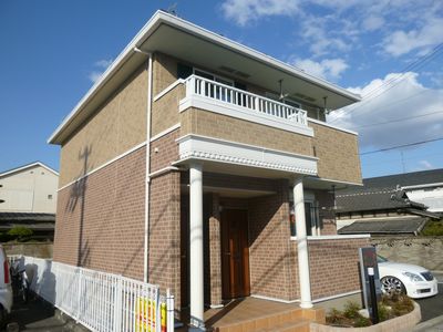 姫路市飾磨区思案橋のアパートの建物外観