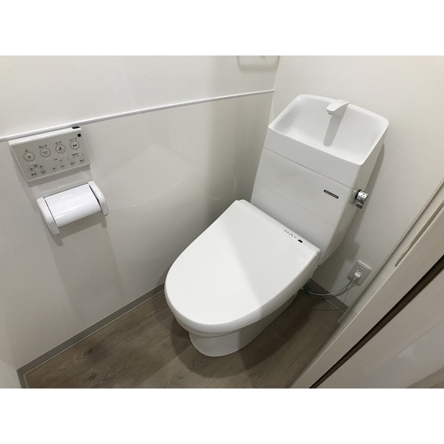 OBER白金のトイレ写真
