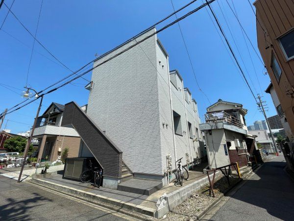 【名古屋市中川区福住町のアパートの建物外観】