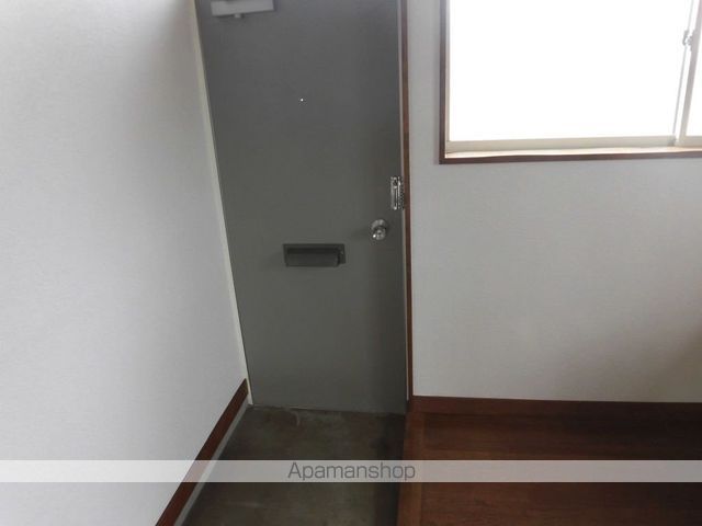 ドミール大原の玄関写真