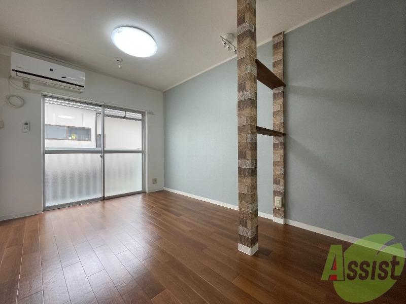 居室・リビング　ＬＤＫのお部屋です。清潔感があり、おしゃれですね。