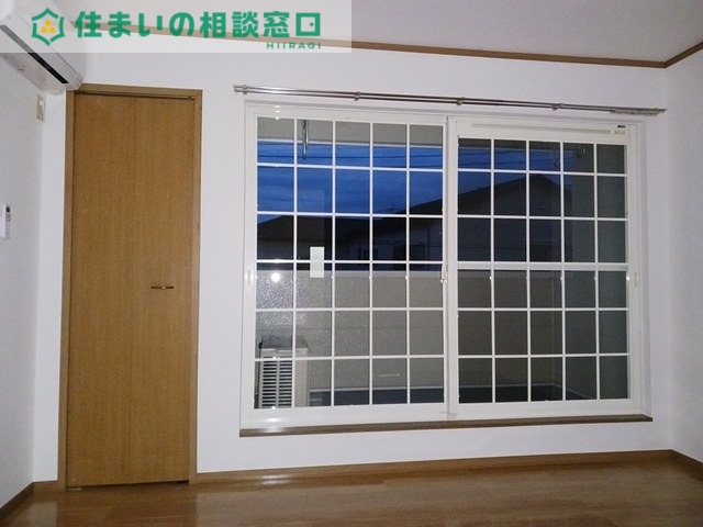 居室・リビング　同型