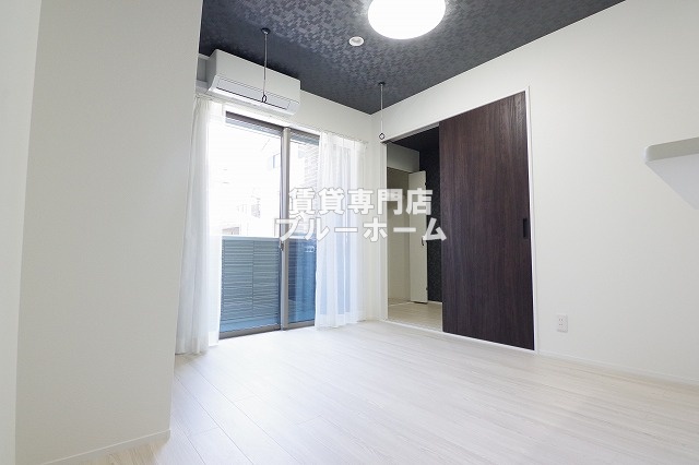 居室・リビング　9.2帖の広いリビング！