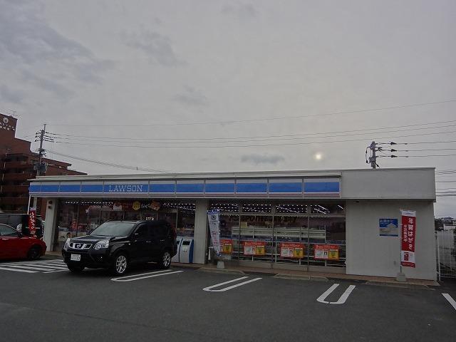 コンビニ　ローソン／八幡下上津役一丁目店（コンビニ）まで579m