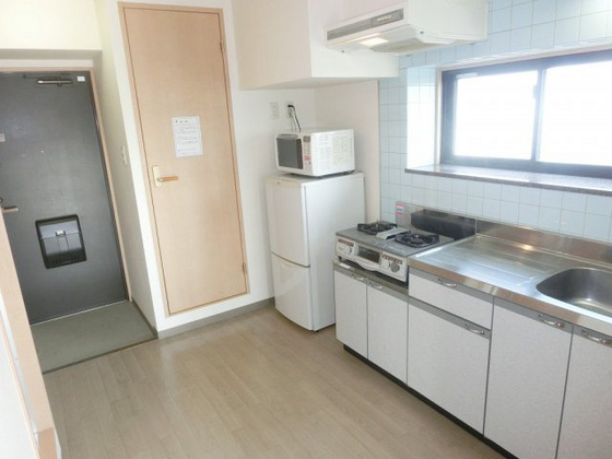 キッチン　※別部屋の写真です