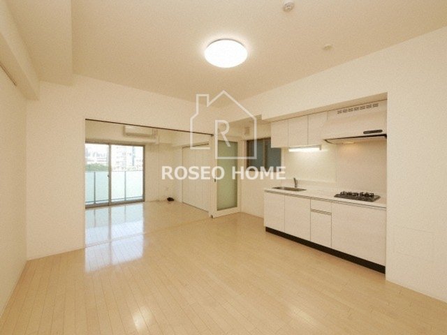 居室・リビング　同マンション別部屋：参考写真