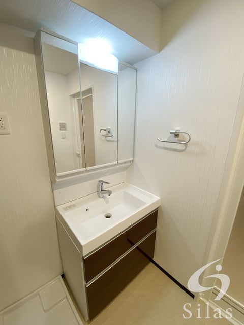 洗面設備　同仕様