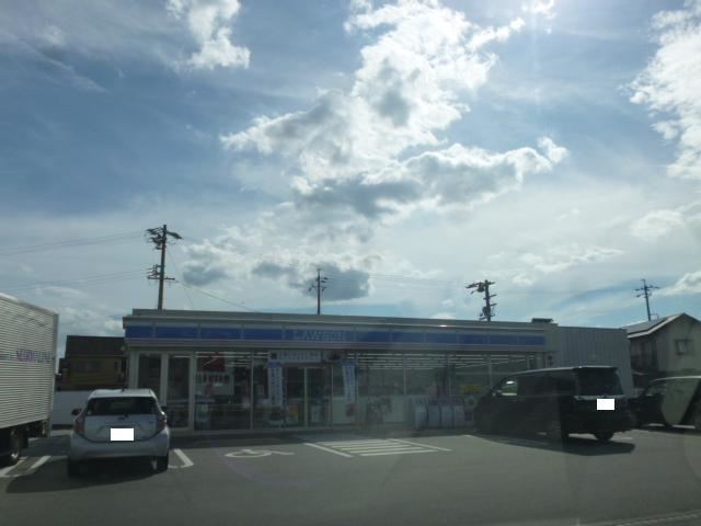 コンビニ　ローソン（コンビニ）まで590m