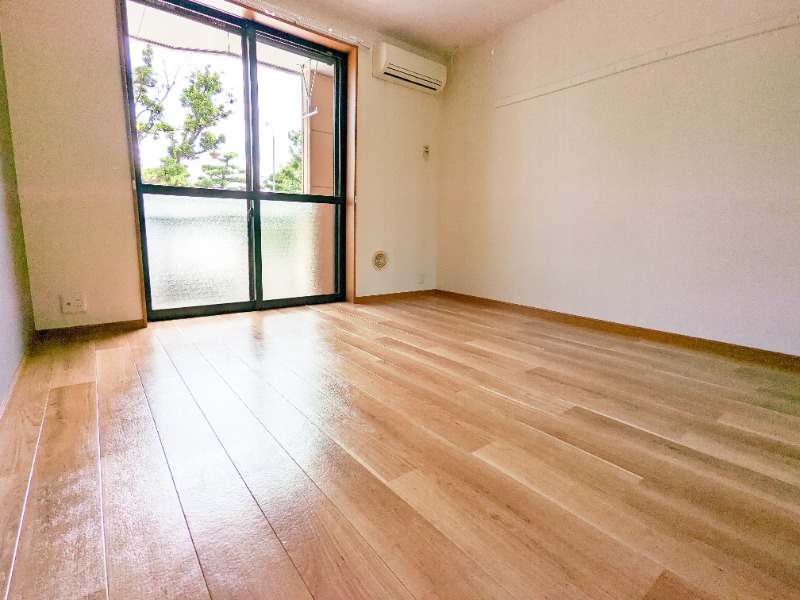 居室・リビング　図面と現状に相違がある場合には現状を優先