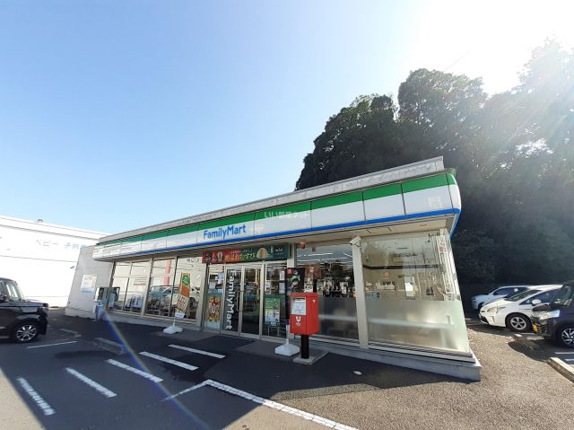コンビニ　ファミリーマート 水戸河和田店（コンビニ）まで754m