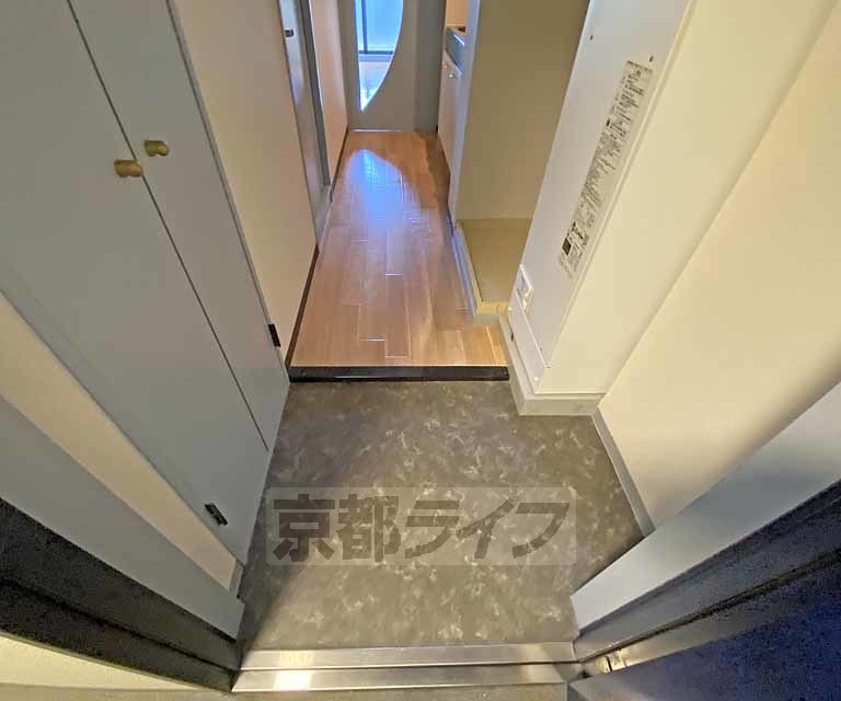 玄関　段差が低くて上がりやすい玄関です。
