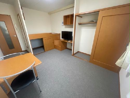 居室・リビング　現状優先。設置は現地と異なる可能性があります。