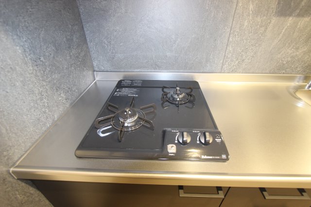 キッチン　同物件別号室の写真