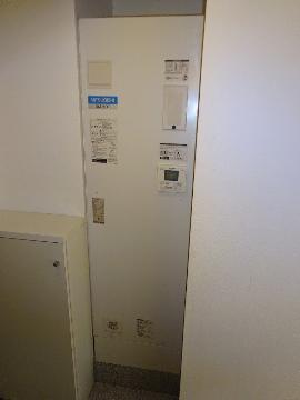 　その他設備　電気温水器
