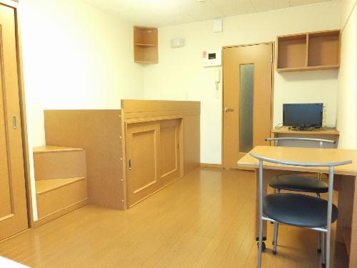 居室・リビング　大型家電設置済みのお部屋です。