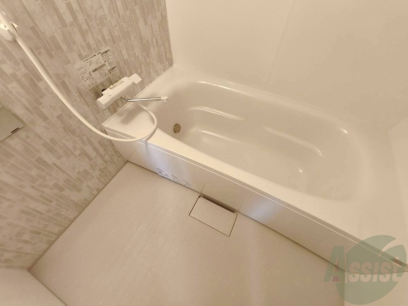 バス・シャワールーム　お風呂になります。一日の疲れを癒してくださいね。