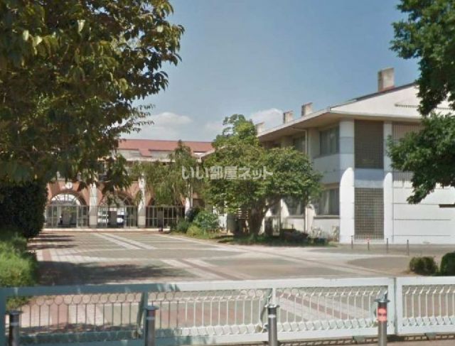 中学校　笠間市立友部第二中学校（中学校）まで583m