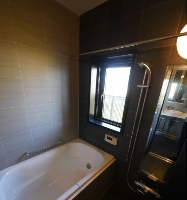 バス・シャワールーム　別タイプ部屋　参考写真です