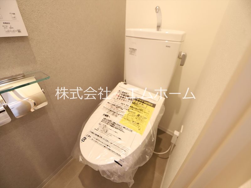 トイレ　温水洗浄暖房便座付トイレ