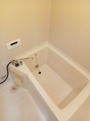 バス・シャワールーム　お風呂です