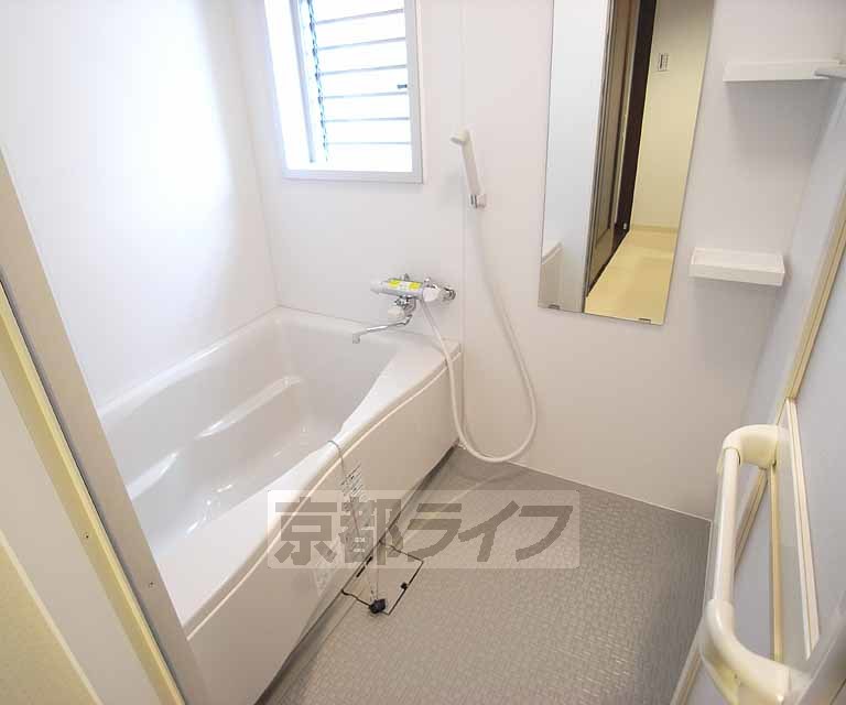 バス・シャワールーム　お風呂です。