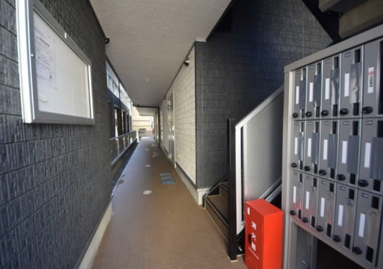 エントランス　リブリ・カトル アルブル