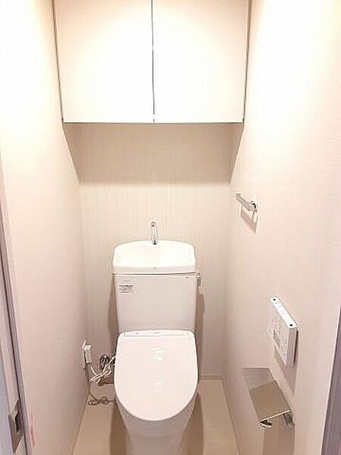 トイレ　デュオフラッツ池袋　豊島区池袋1