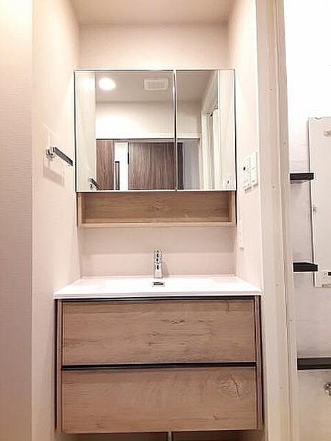 洗面設備　デュオフラッツ池袋　豊島区池袋1