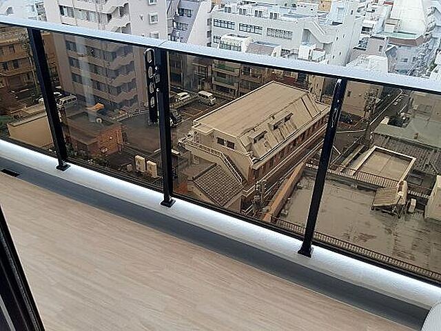 バルコニー　デュオフラッツ池袋　豊島区池袋1