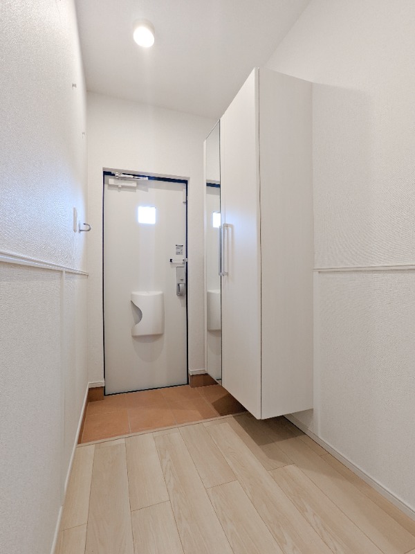 玄関　図面と現状に相違がある場合には現状を優先