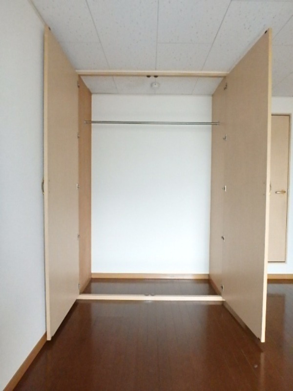 収納　図面と現状に相違がある場合には現状を優先