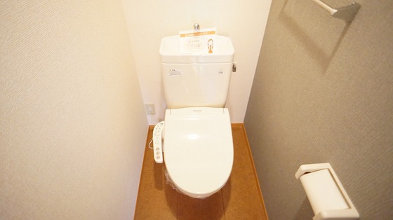 トイレ　シャワー付きトイレ