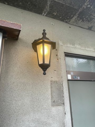 玄関　オシャレな電灯！