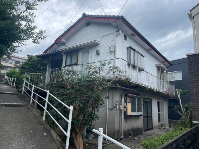 建物外観　2階建ての1階部分になります。